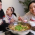 变天了做个懒人版酥肉锅仔，媳妇儿闺女都吃了两碗米，太下饭了。