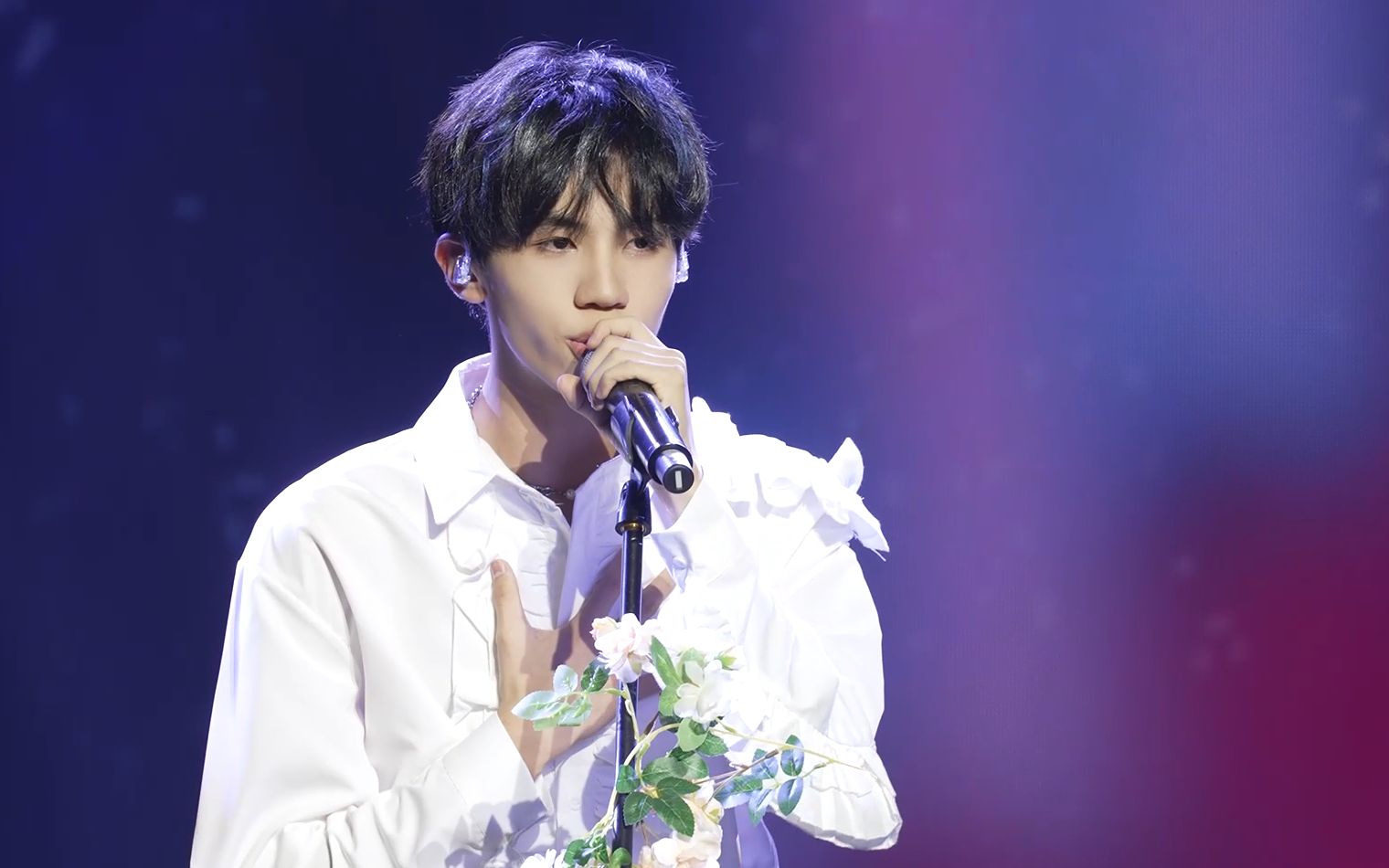 【忆光年少年】"完美夏天"公演舞台《雨爱》- 曾宇