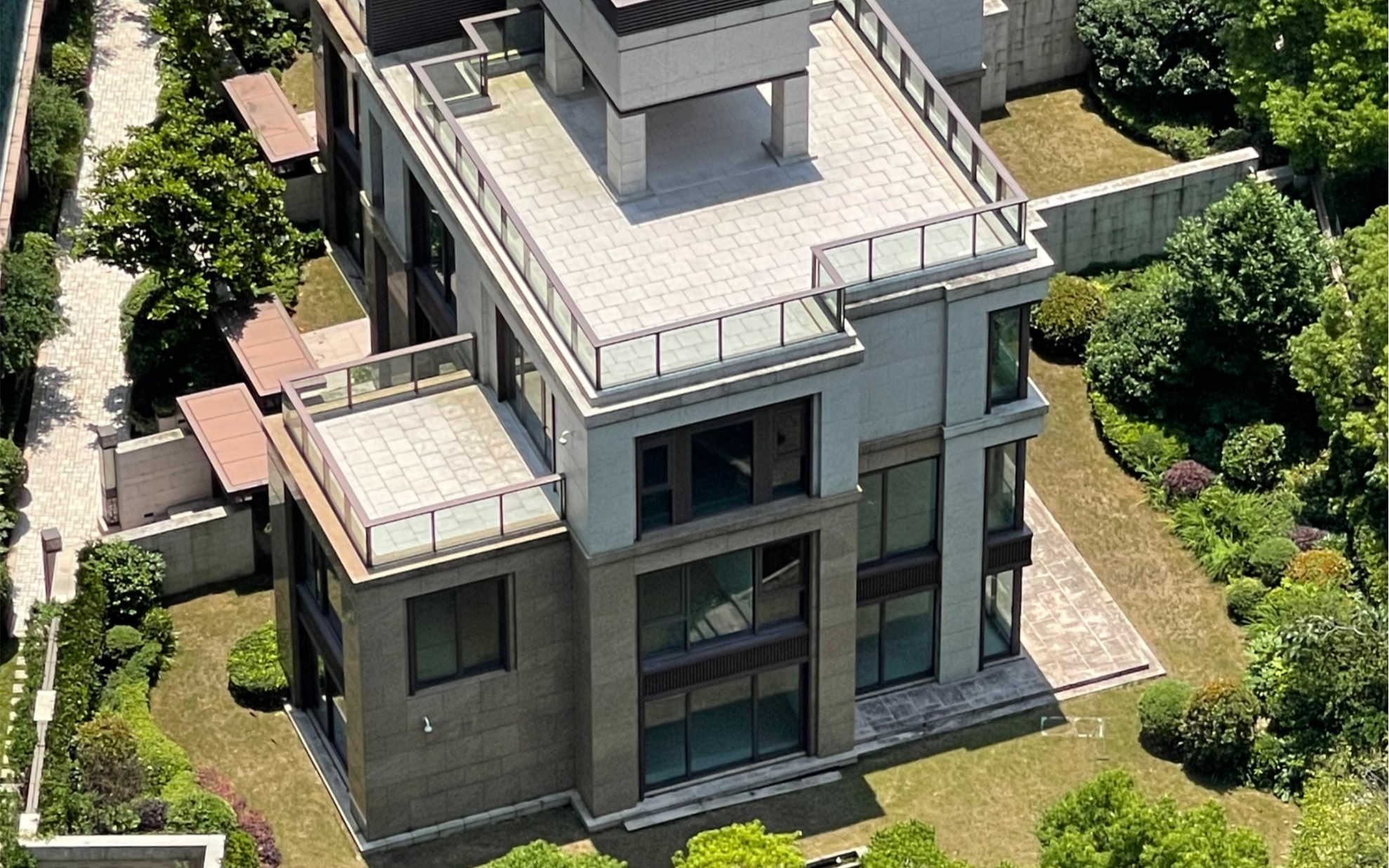 陆家嘴江景别墅都被你刷到了,说明你还是很有潜力的