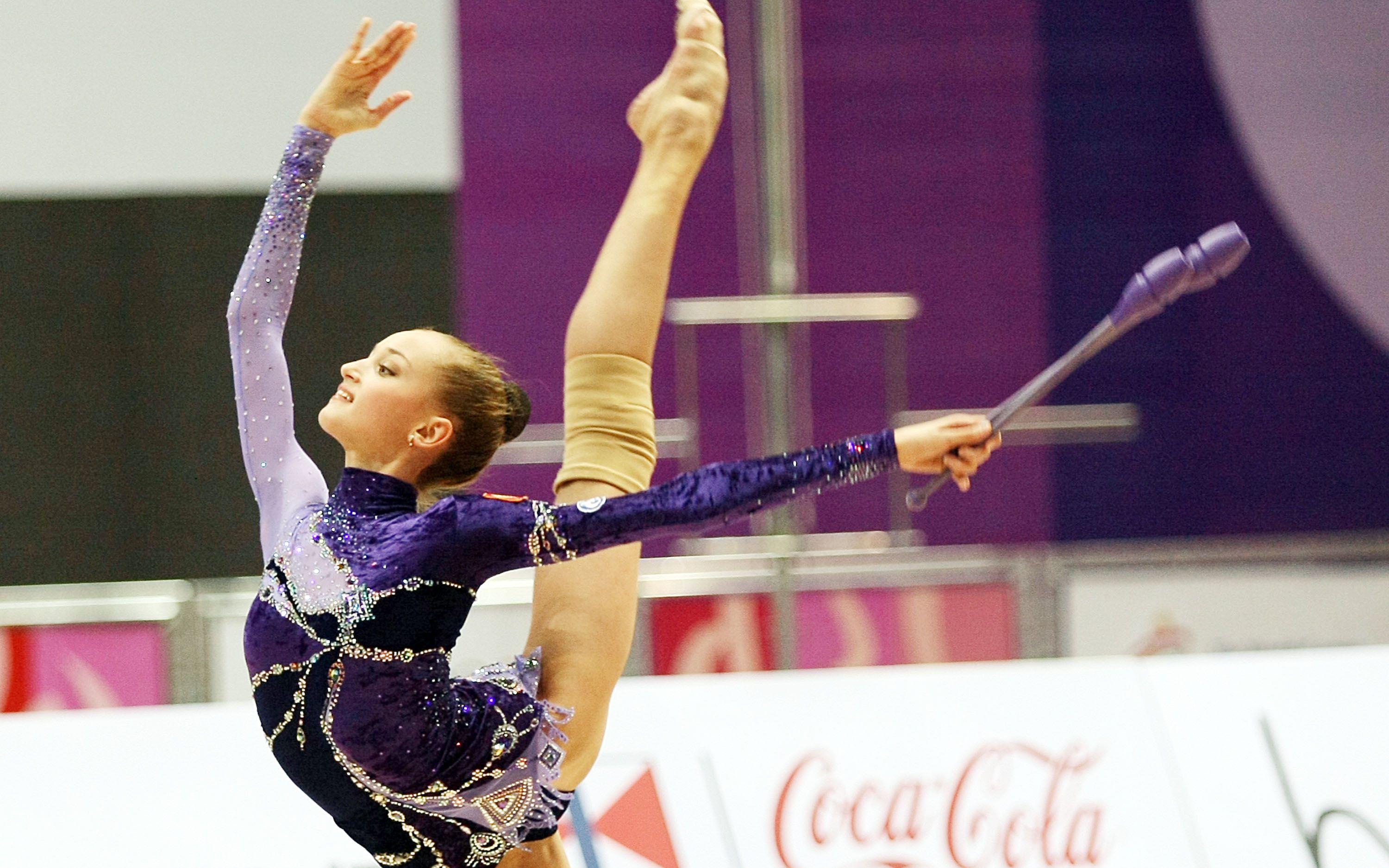 pichuzhkina natalia ribbon 2006 schmiden int aa