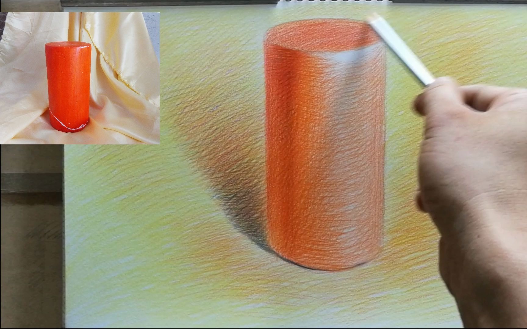 【彩铅】学院派彩色铅笔素描教程--圆柱体作画示范5
