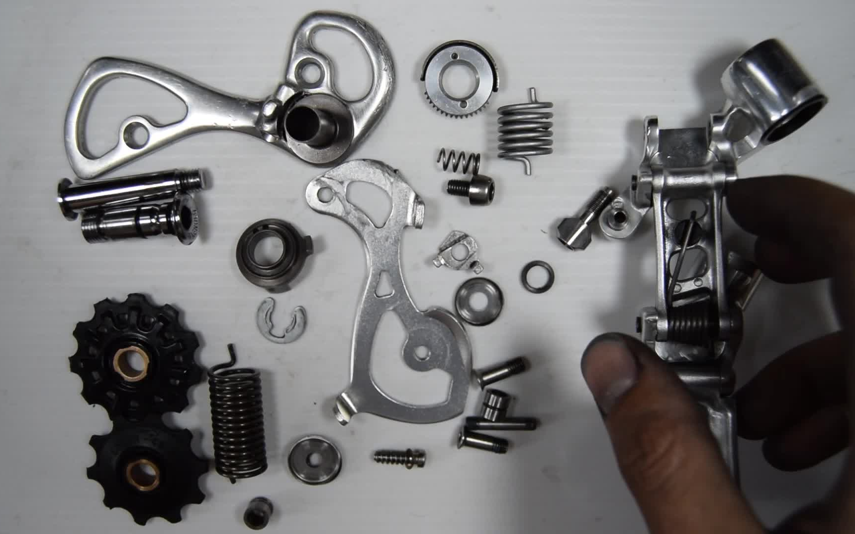 自行车经典后拨拆解维护教程合集