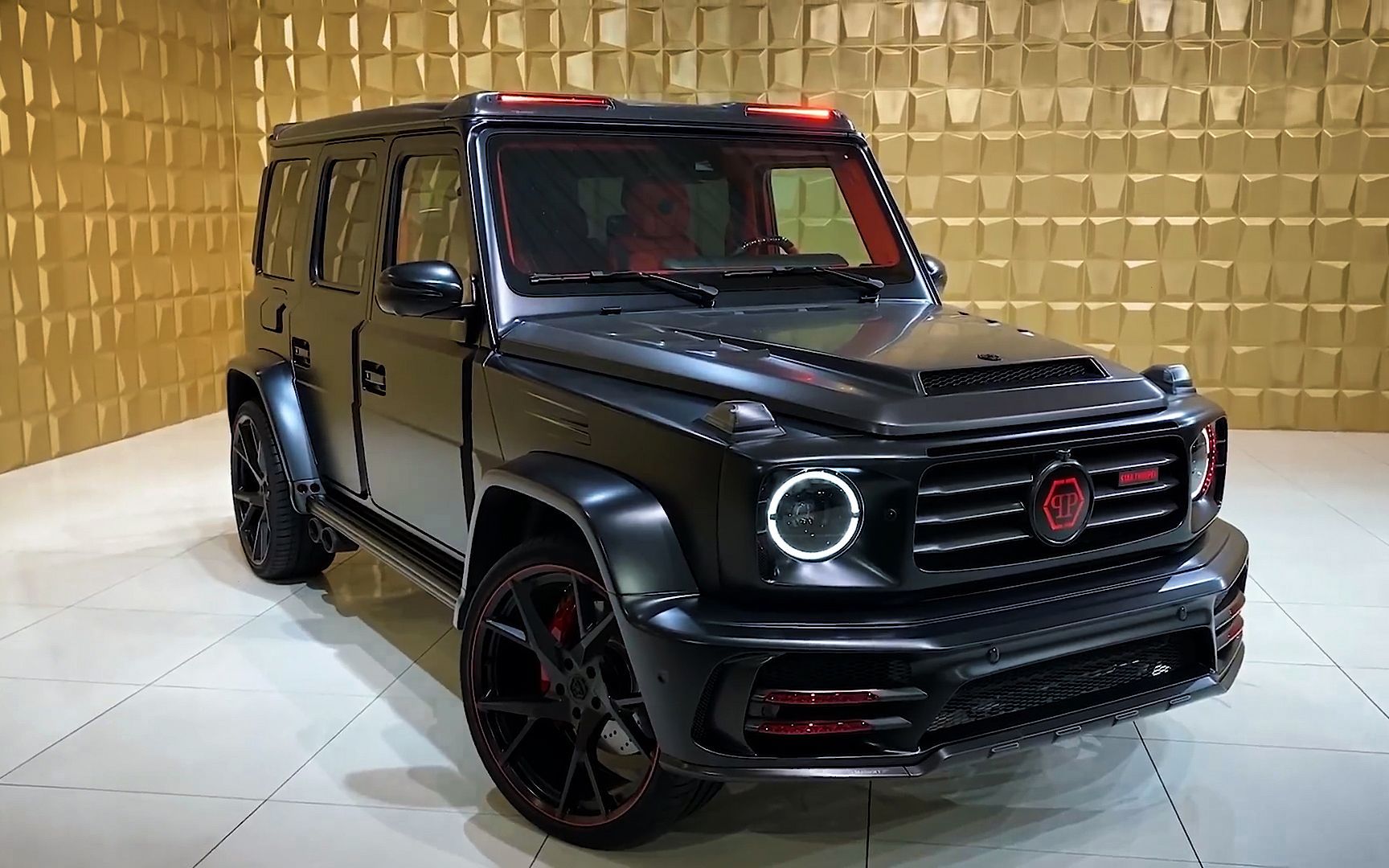 活动作品奔驰g63迈莎锐私人定制版个性与实力的象征落地超过800万