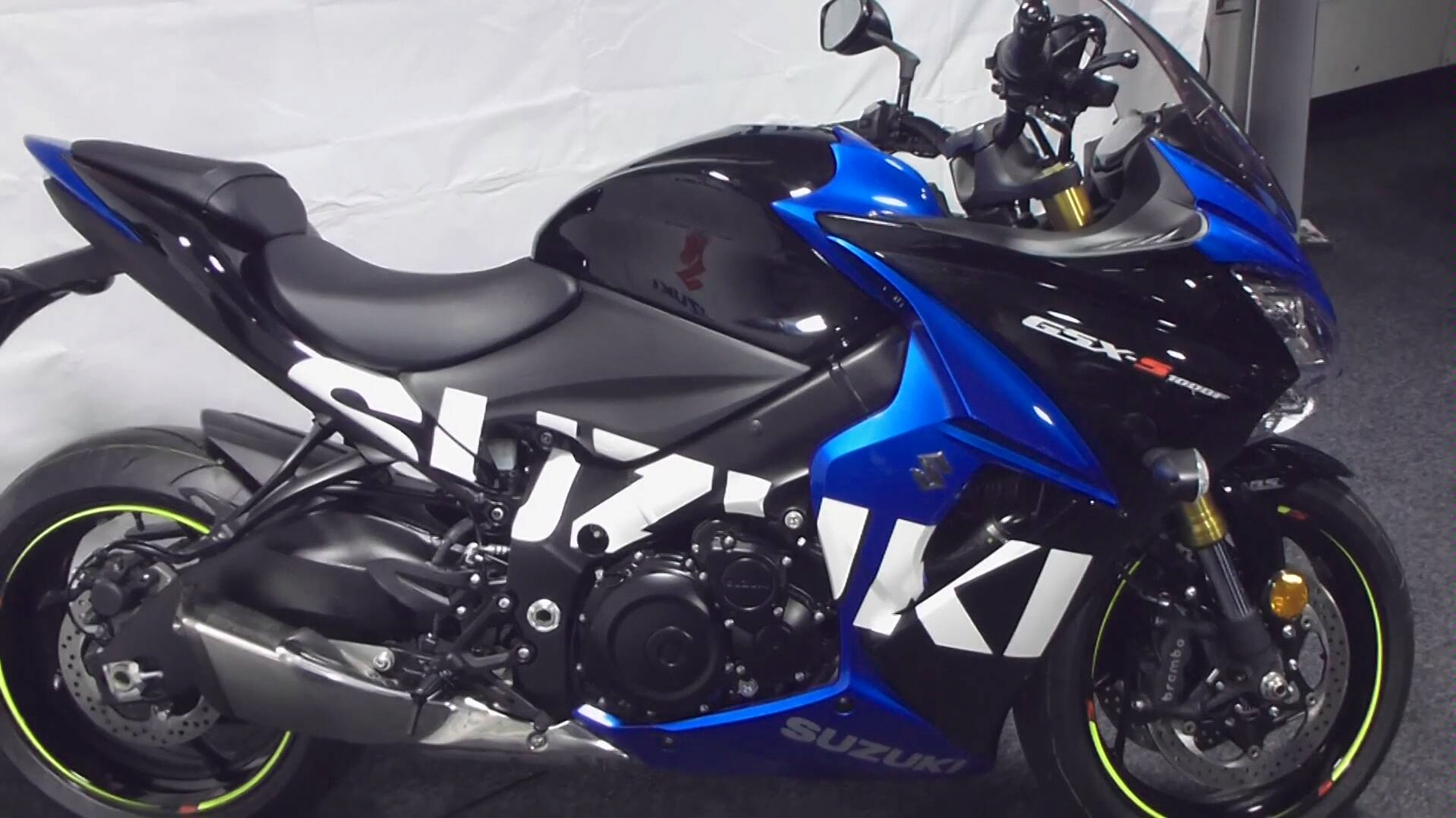 2019 suzuki gsxs1000f 铃木 1000 150hp_哔哩哔哩 (゜-゜)つロ 干杯