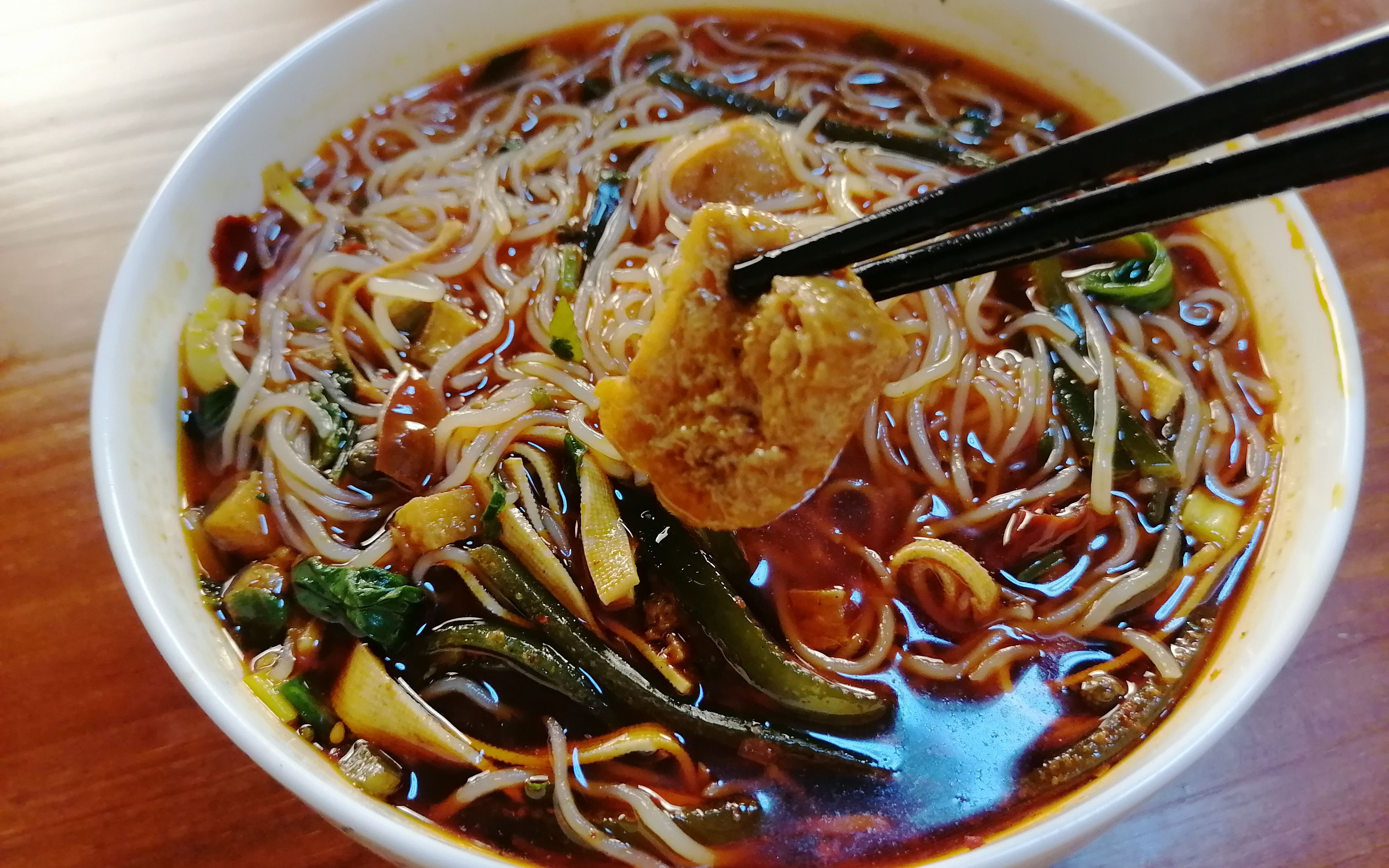 为什么外面卖的红油米线比家里做的好吃?