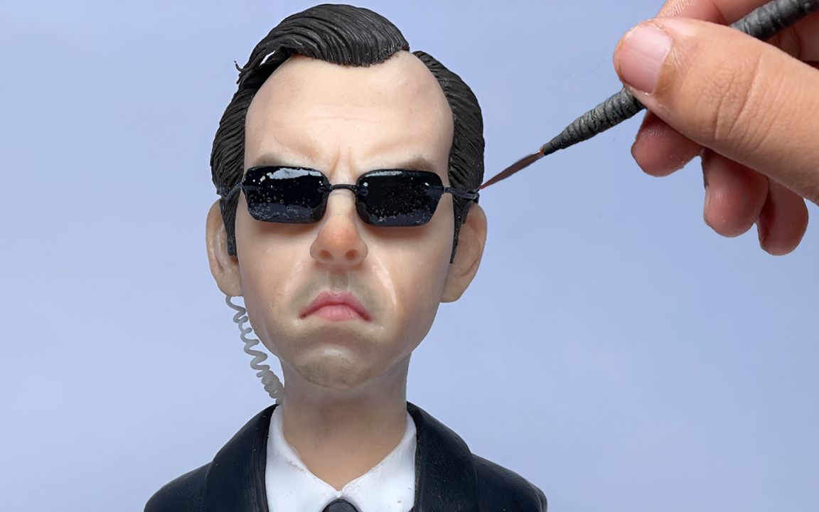 泥塑雕刻黑客帝国大反派史密斯特工泥塑师kay