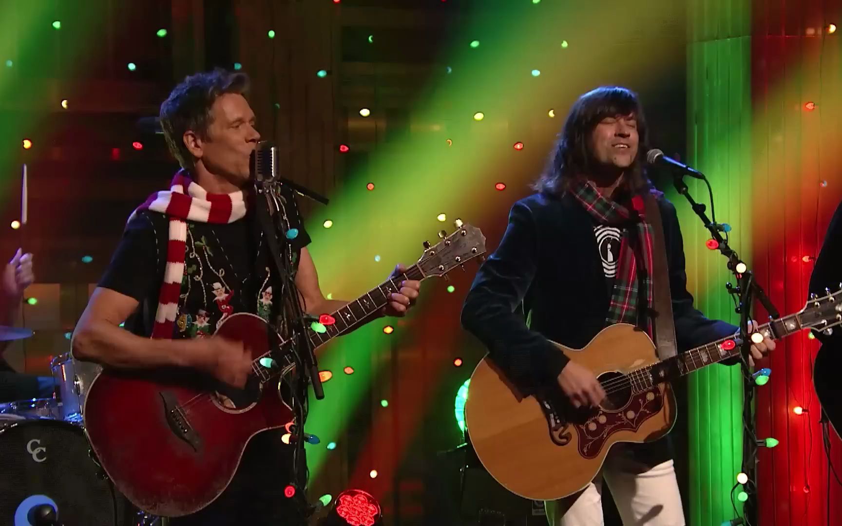 [图]Kevin Bacon Performs ：Here It Is Christmastime with Old 97's 高清现场LiveShow