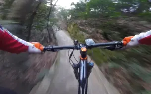 Скачать видео: 岳麓山常规山地车越野线路