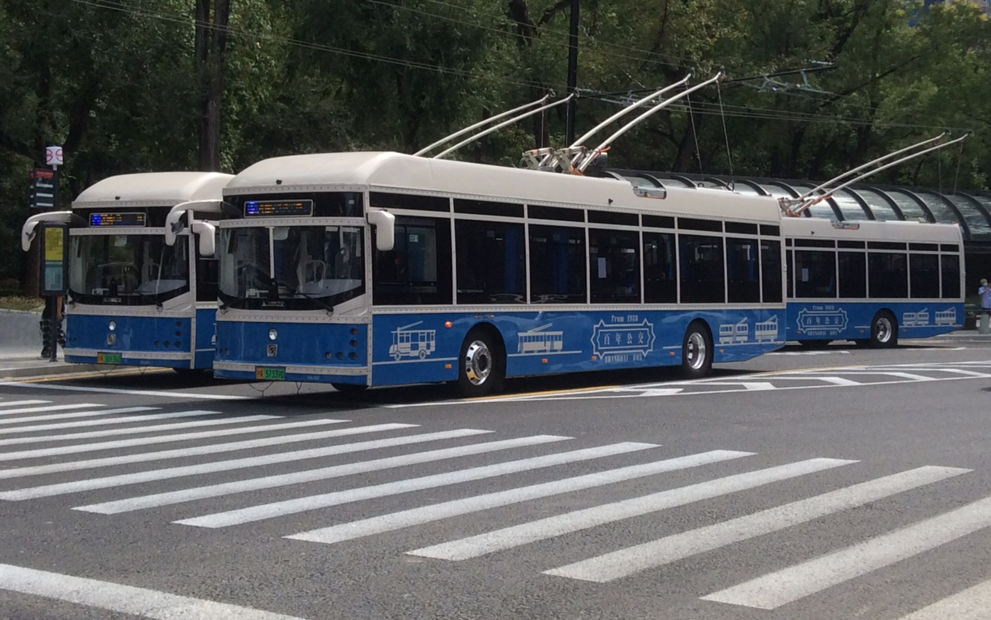 【上海公交】20路新车慢递 s5a上线首日进出站合集_哔哩哔哩_bilibili