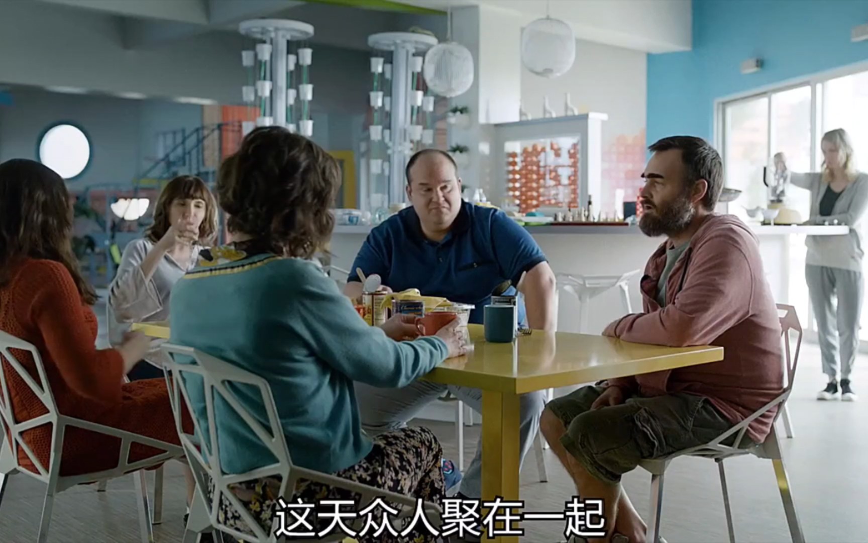 人造卫星飞向地球,不知又会引发什么灾难?《最后一个男人》30