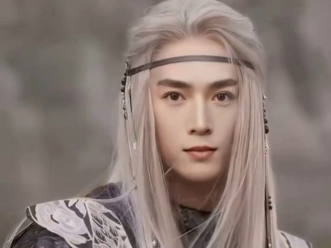 焦恩俊白发古装新造型,古装果然是他的统治区!