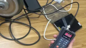 Viber-X1测振仪是VM瑞典原装进口。主要应用于维修和运行人员设计的模拟电路仪器，可以用来比较不同频率方位的测量结果，测量振动（参照ISO 10816）和轴