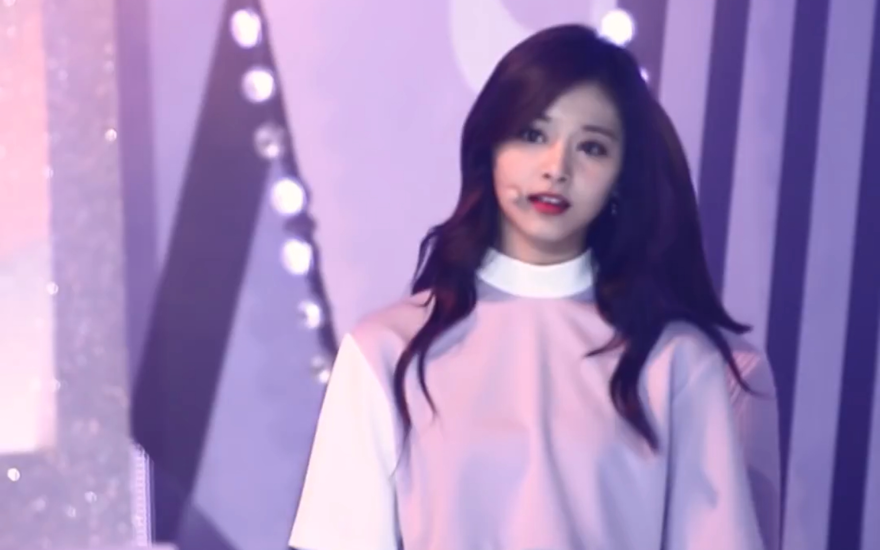 【周子瑜】Twice子瑜直拍 161029音乐中心“TT”_哔哩哔哩_bilibili