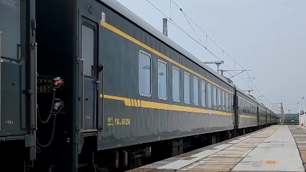 k8108次 侧方 后方展望加进站视频