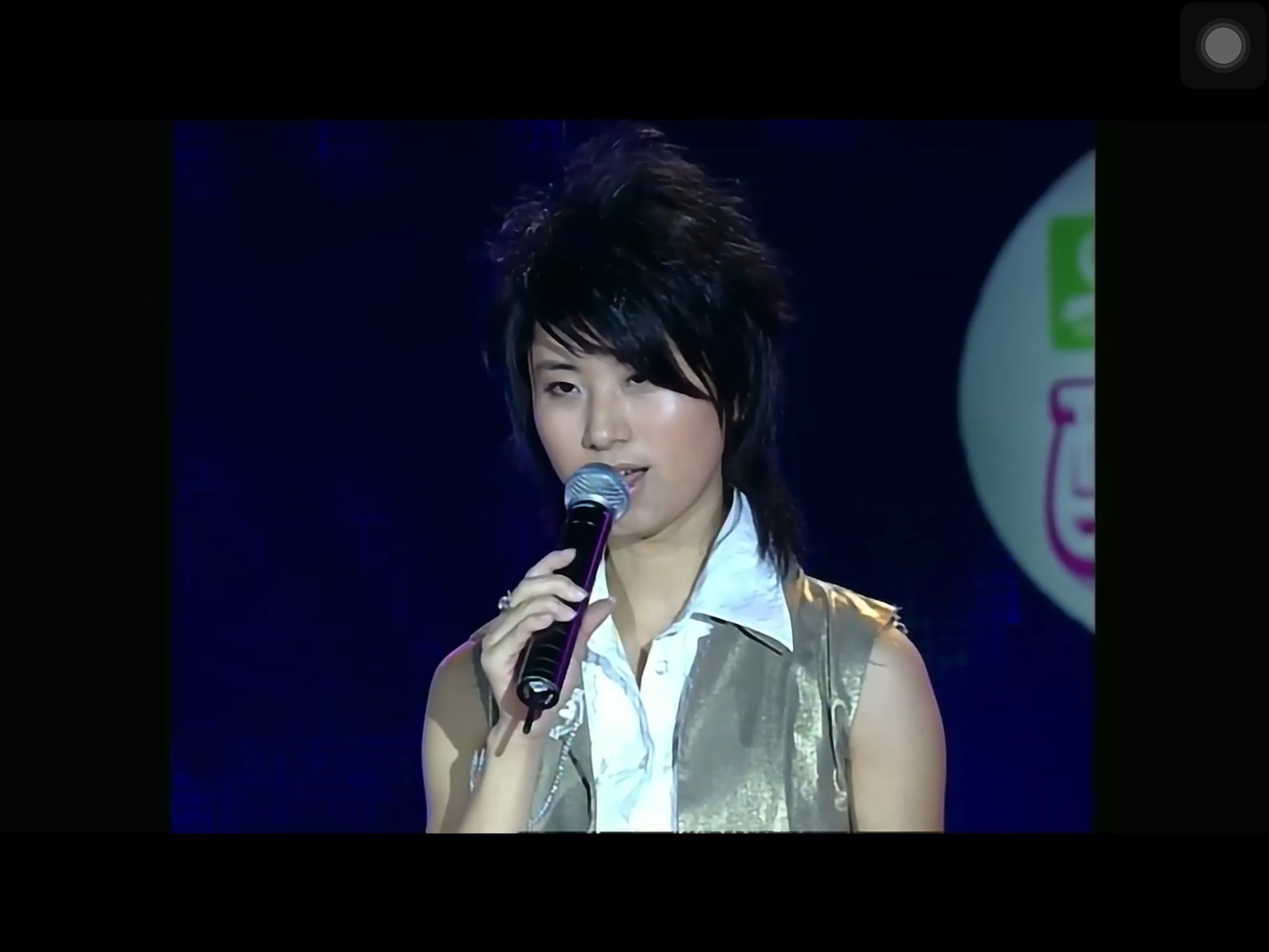 【06超女现场】找不到#f声音位置的尚雯婕|speak softly love