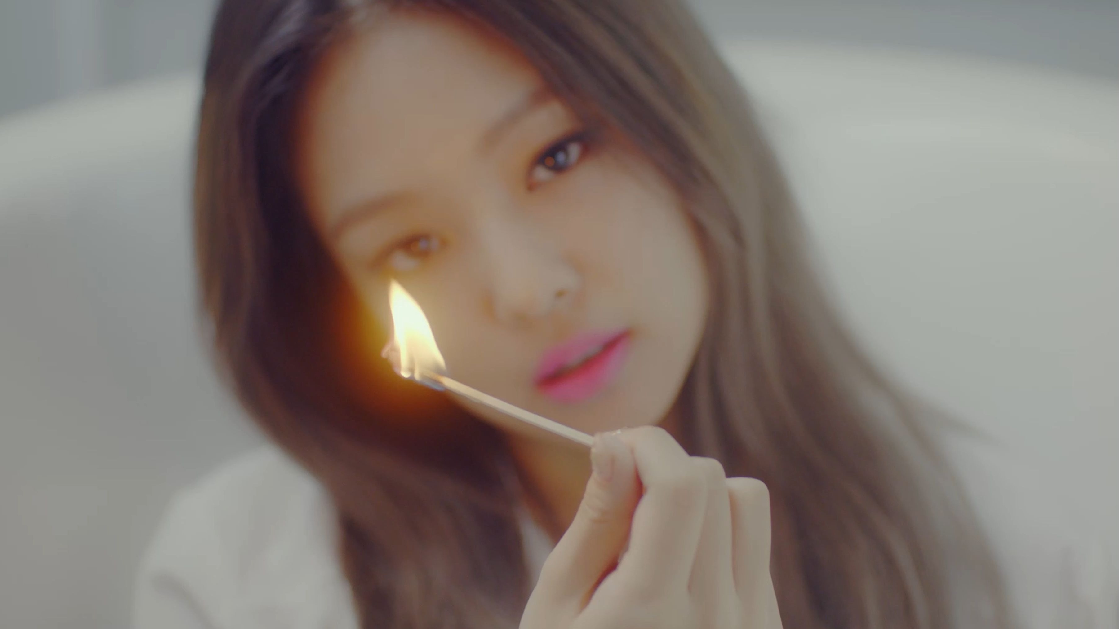 【BLACKPINK】官方MV版《Playing With Fire》