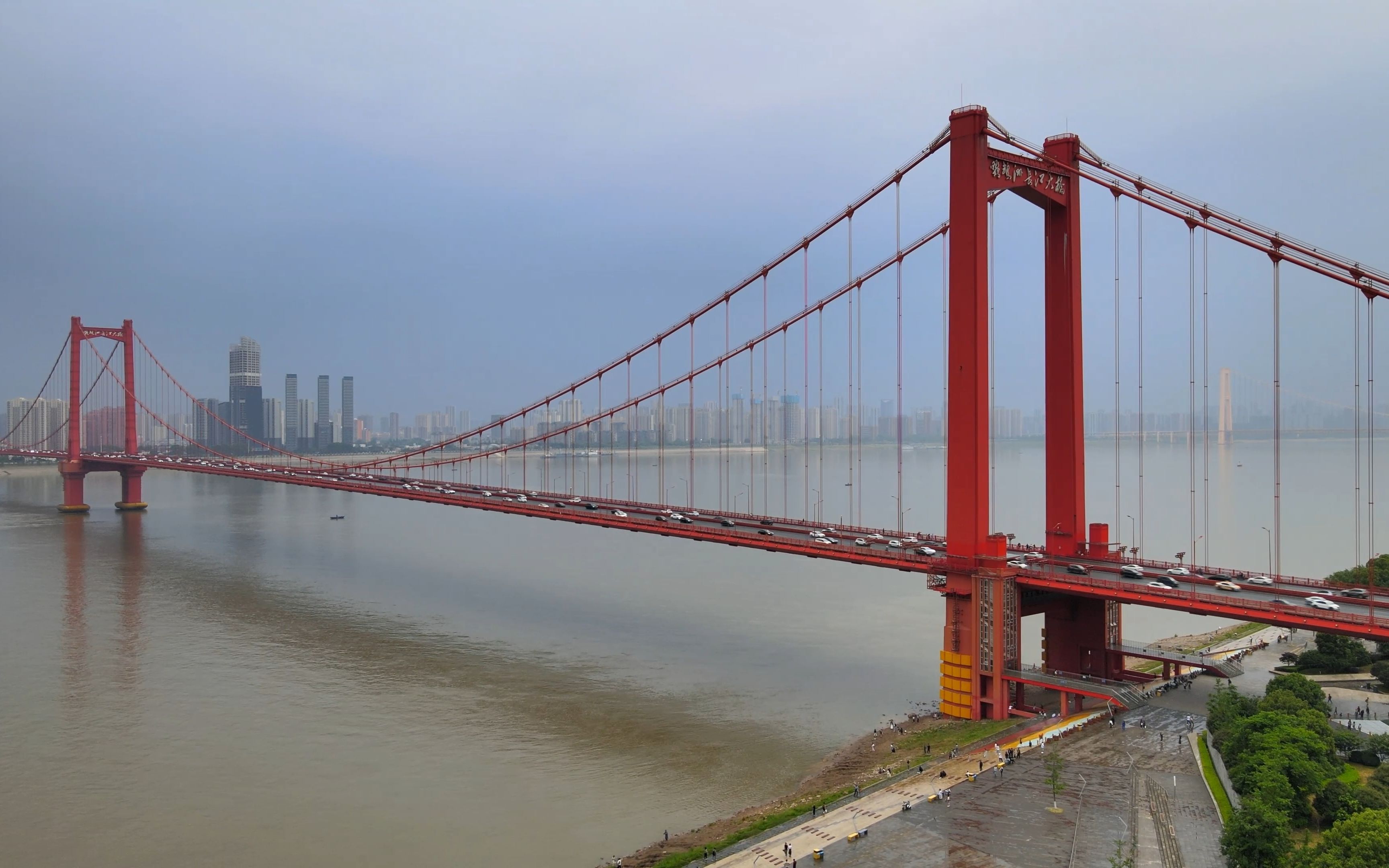 鹦鹉洲长江大桥