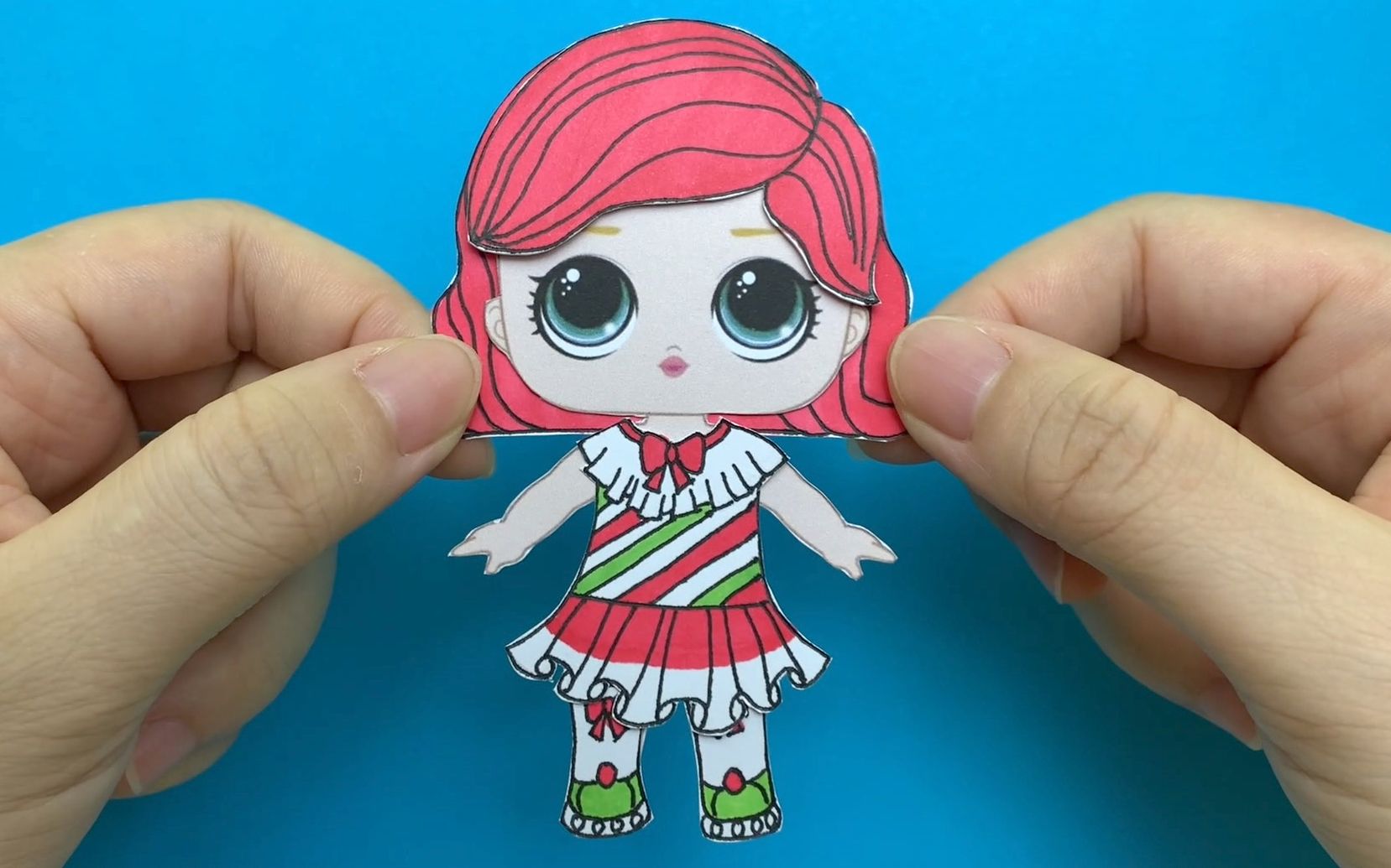 纸娃娃创意手工:给惊喜娃娃制作红白条纹连衣裙,这个搭配好看吗