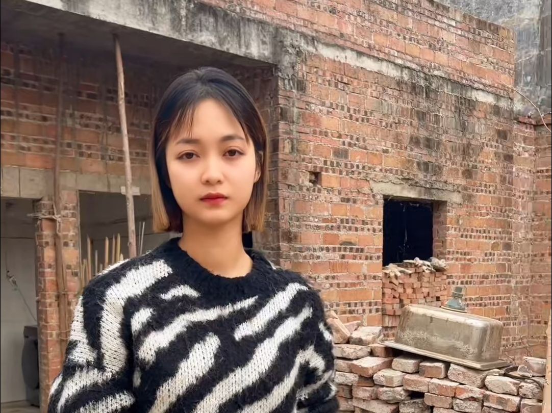 越南女孩第二次来我家,盯上了我家的鸡