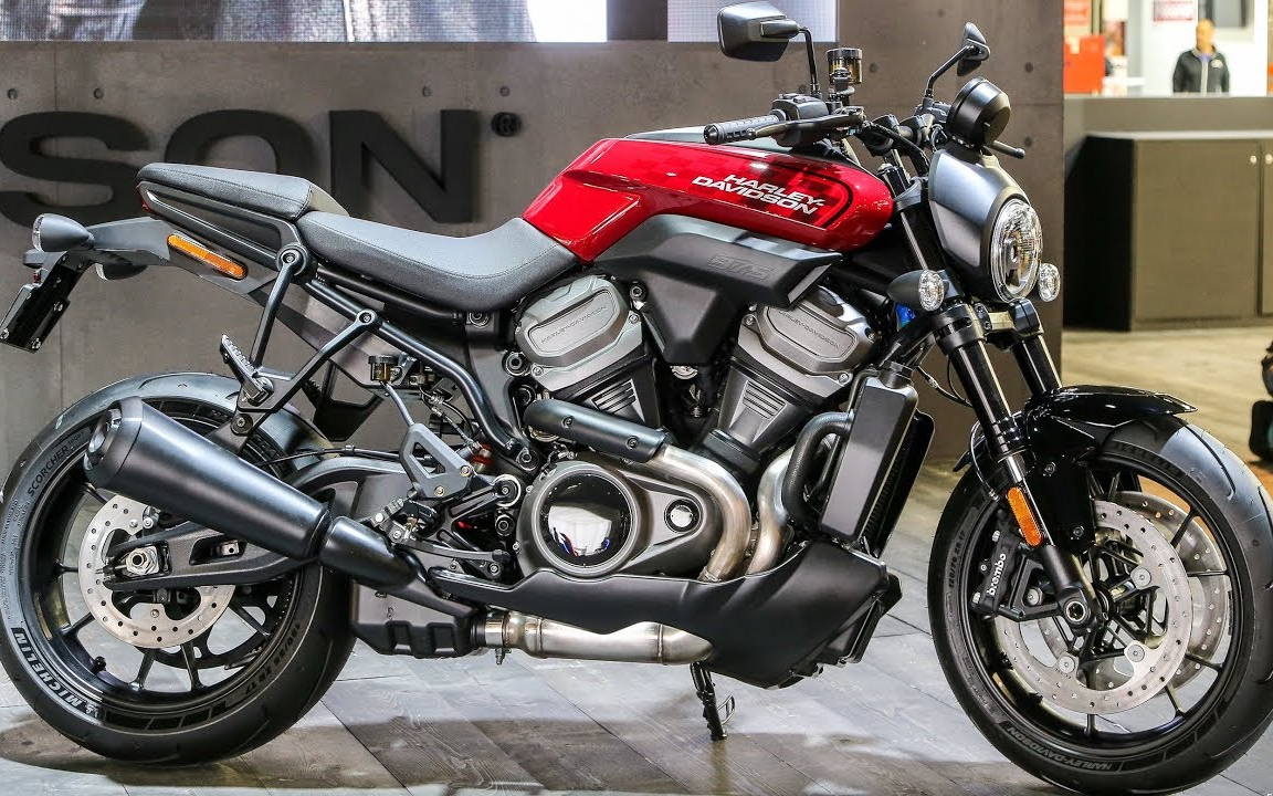 真车实拍 / 哈雷戴维森 bronx 975 115匹马力 97扭米 - 2019 米兰车展