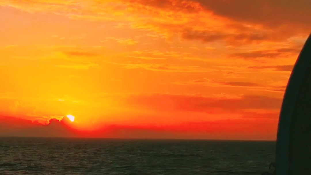 第1129期是我生命中的一道光海边日出破晓色视频素材