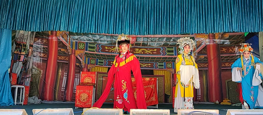 曲剧《舍妻救凤》平顶山大红脸曲剧团
