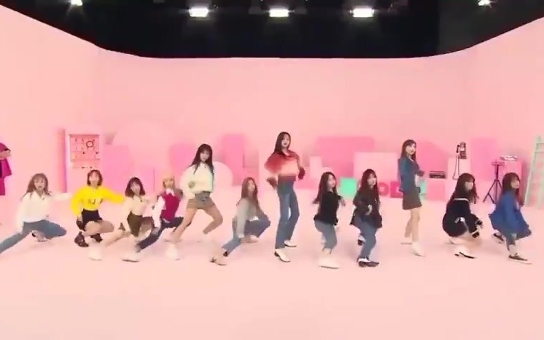 [图]【IZ*ONE】以为再也看不到的一段FIESTA IDOLROOM（完整版）