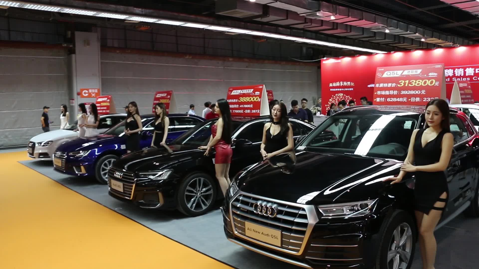 五一宅家不出门?带你来广州华南国际车展打个卡!人够美车更野!