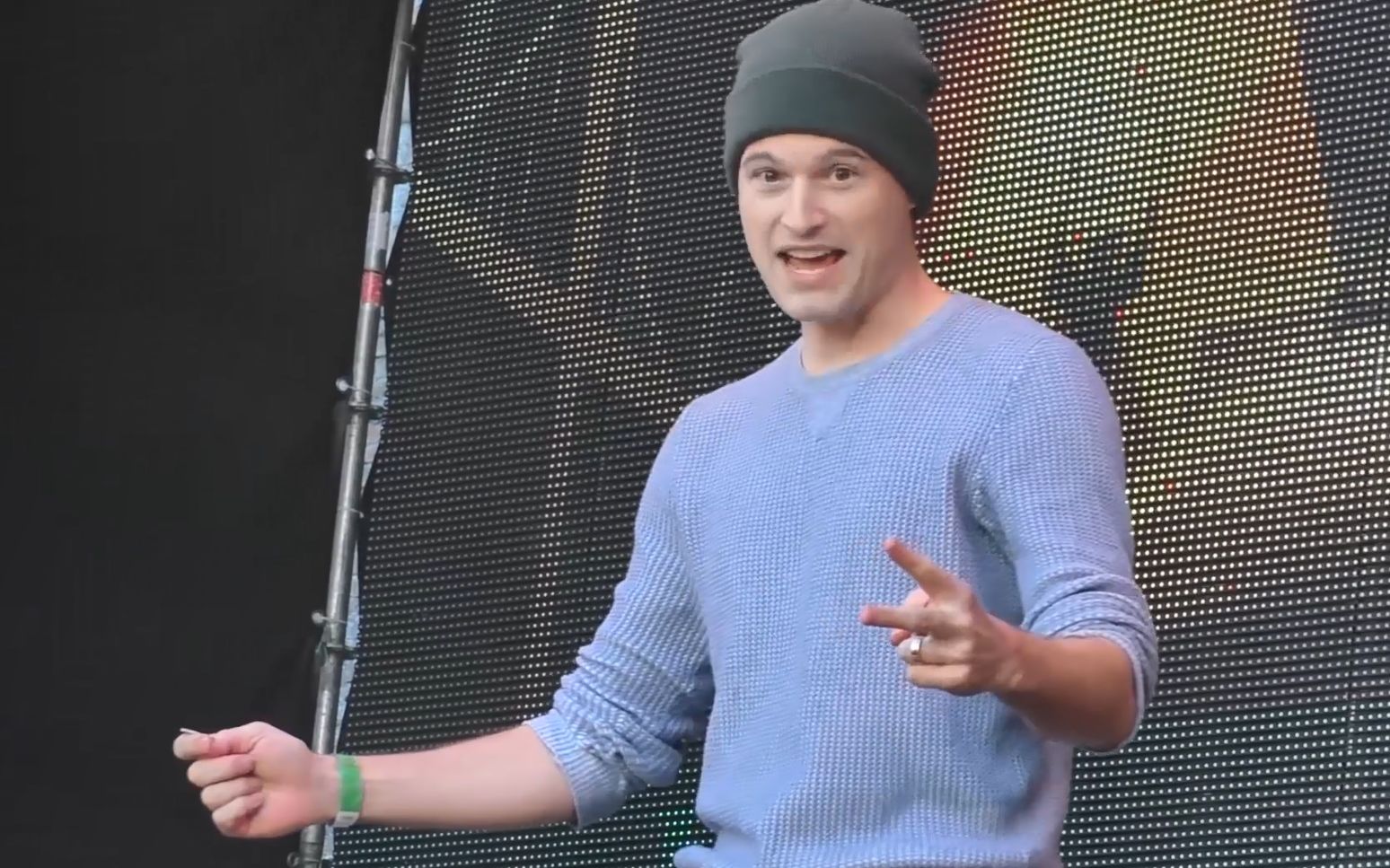 bryandechart高萌现场,硬币表演