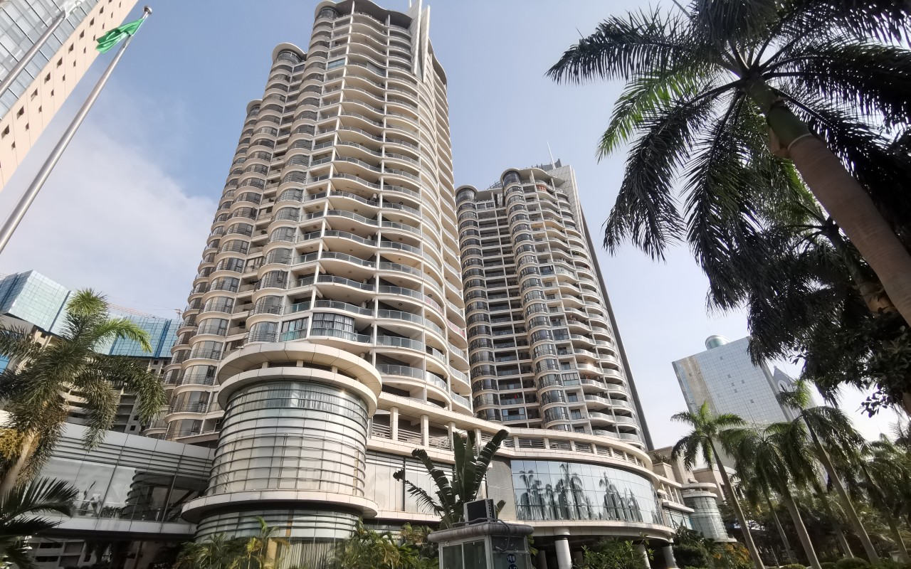 出售海口市国贸万绿园海景房2房1厅1卫124㎡245万