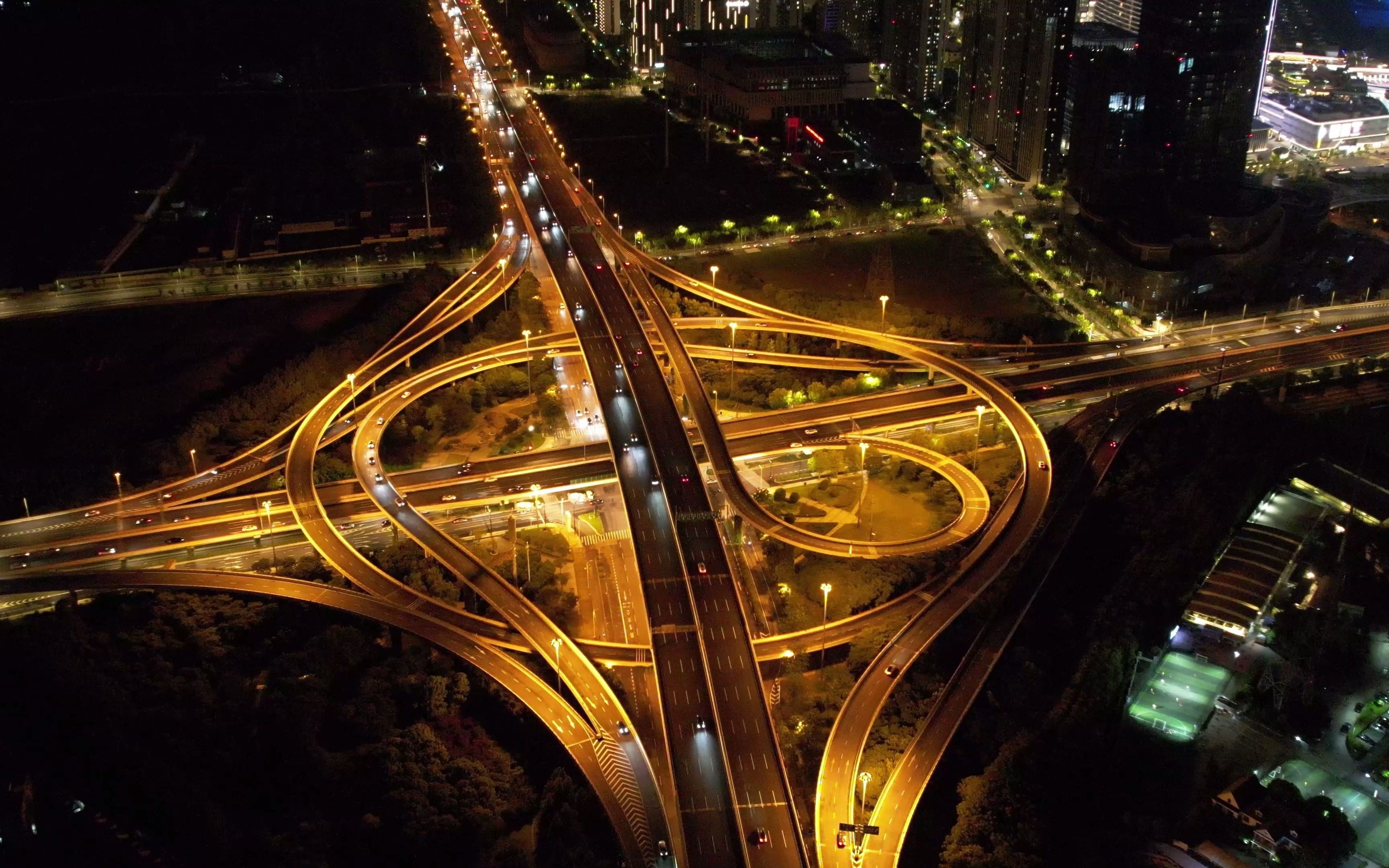 dji air2s航拍中环济阳路立交桥夜景