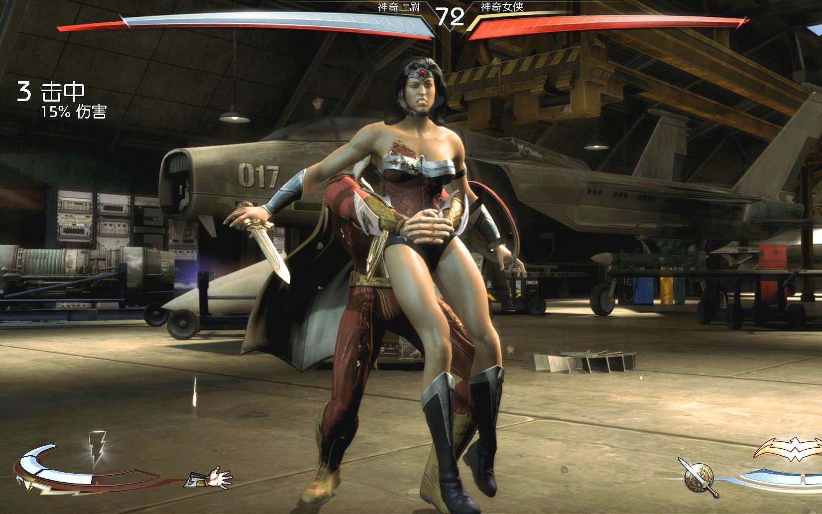雷霆沙赞大战神奇女侠,神奇女侠被沙赞抱住,近战优势发挥不出来