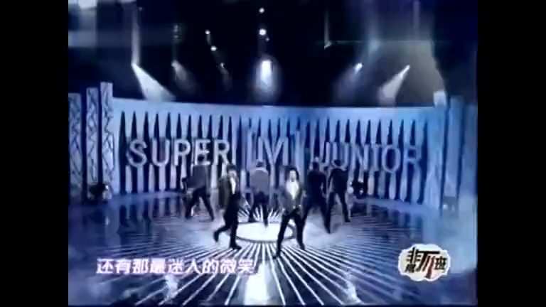 [图]【SUPERJUNIOR-M】《超级女孩》非常不一班现场版。