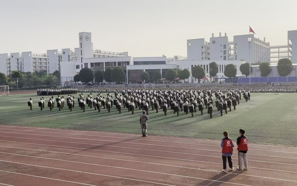 广西财经学院 2021年军训 警棍盾牌操哔哩哔哩bilibili