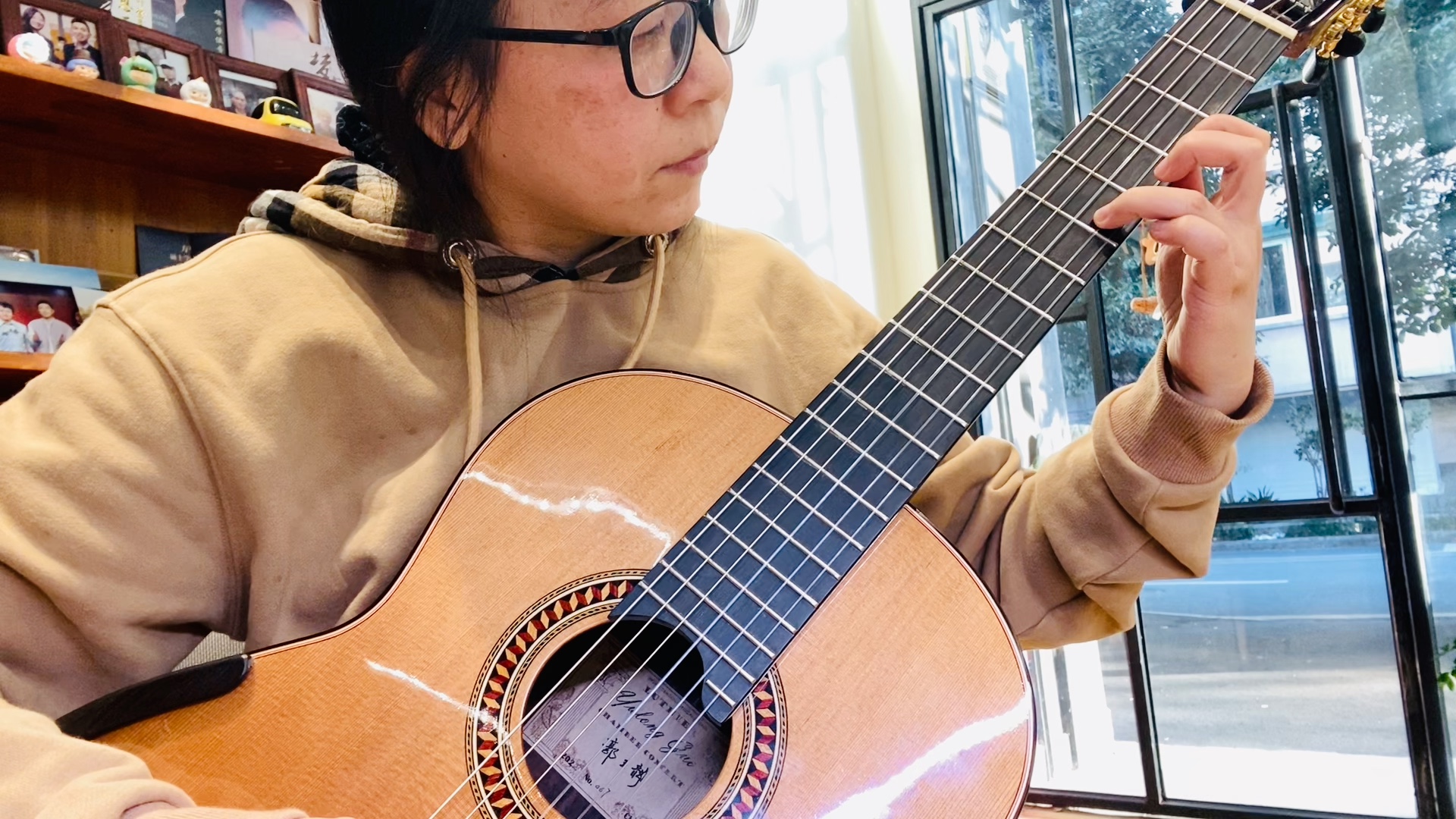 【古典吉他】魏老师音乐讲堂 《e大调华尔兹》魏瀚君指导