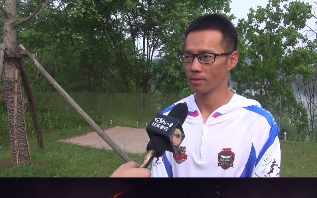 2022王者之战a组开赛 第二赛日梦者曾大盆战队队长曾晖选择a钓点原因