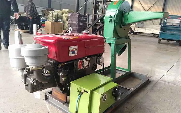 柴油机带爪式粉碎机
