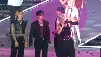 Tải video: [高清饭拍]240630 straykids音乐中心日本特辑 ending退场 ，前方有女娃经过