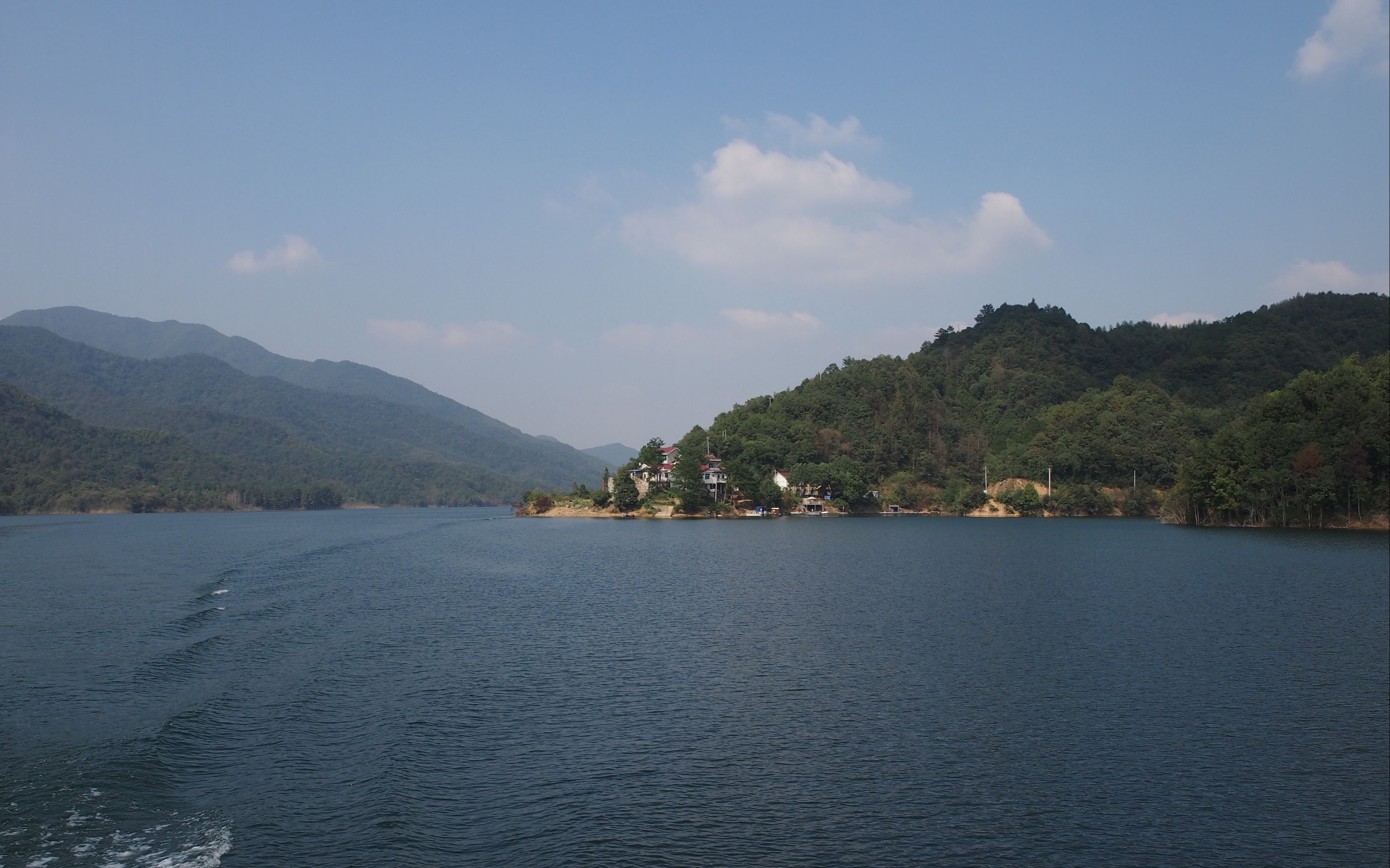 游览安徽宣城宁国市的千岛湖～青龙湖