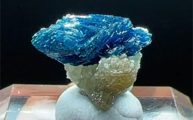 磷酸锌铜矿 异极矿 1.4cm 云南昆明