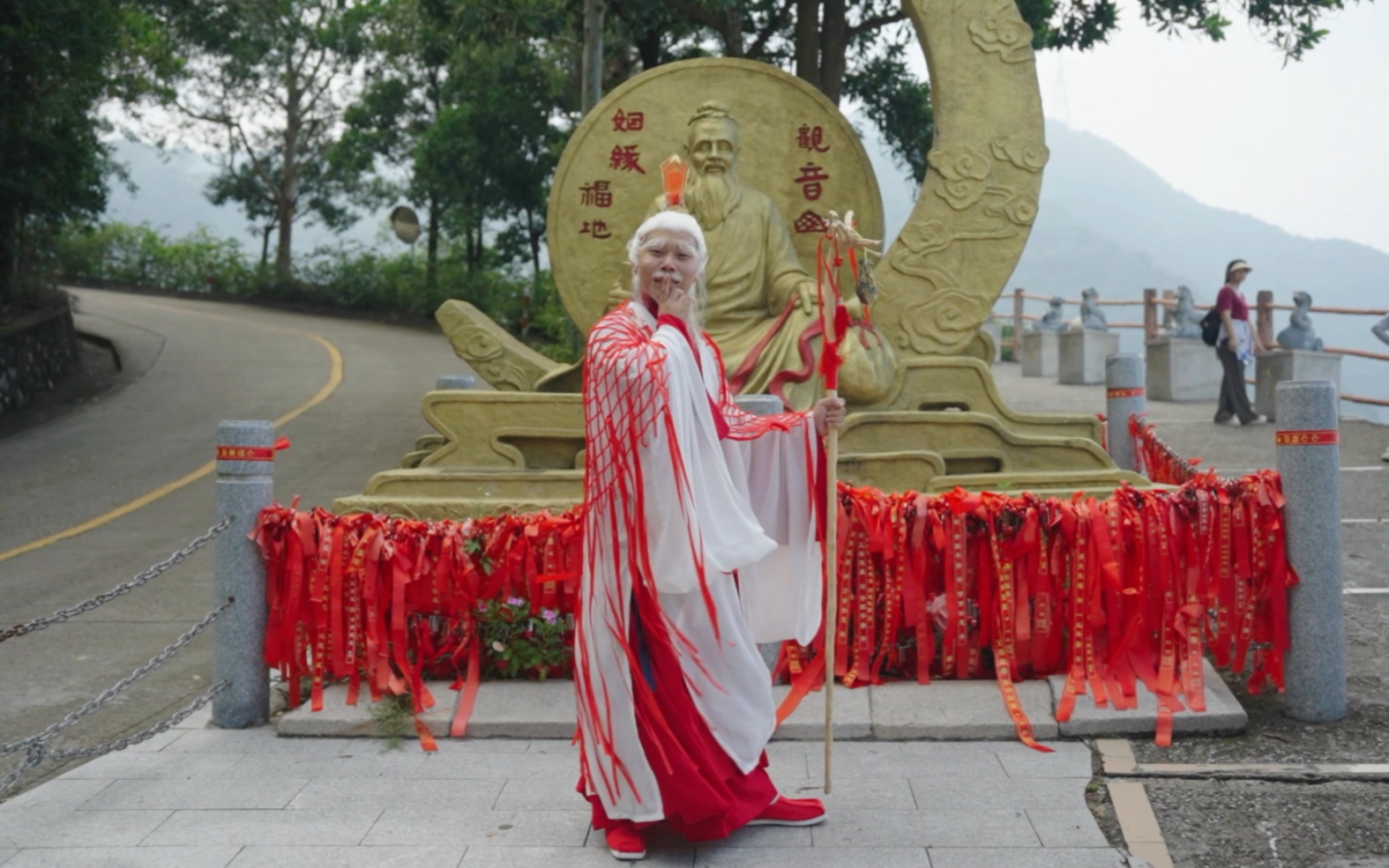 [图]总有一场相遇，冥冥之中，也许是月老为你定制的。茫茫人海，愿我们珍惜每一次邂逅。#姻缘福地观音山，#东莞观音山#观音山月老