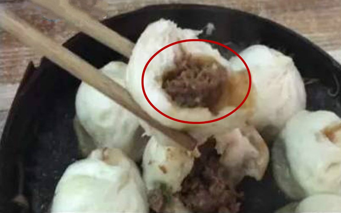 [图]为什么市场上卖的肉包子，馅都是一坨坨的？