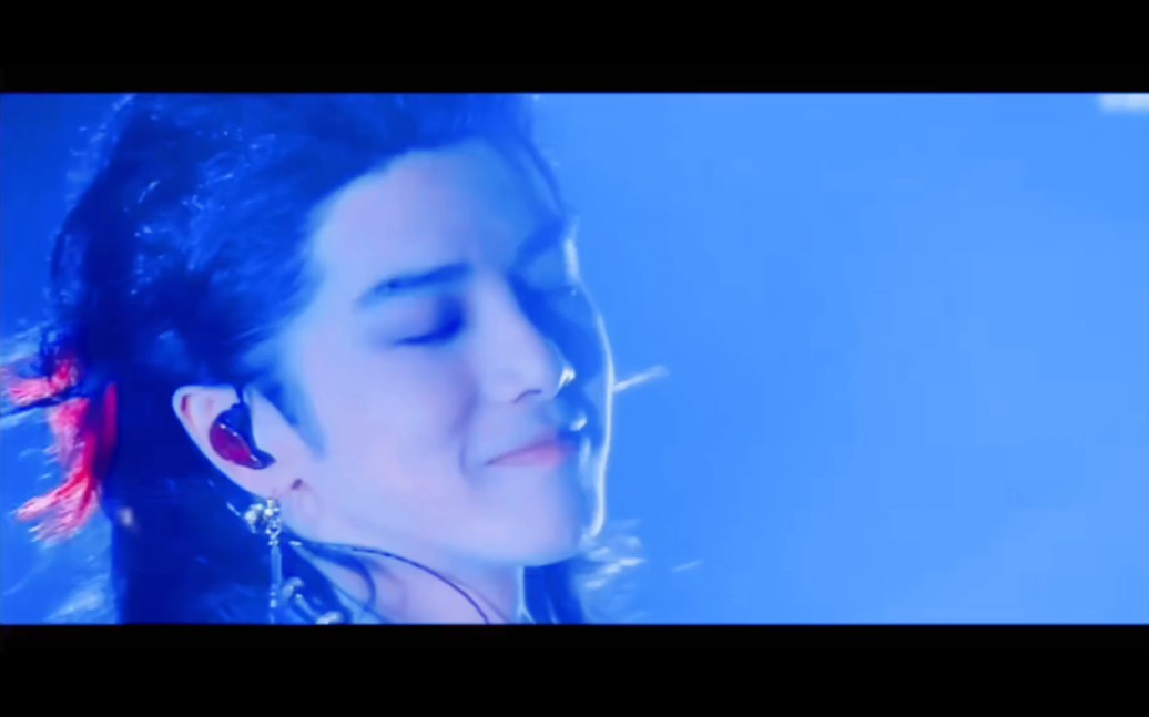 【华晨宇水仙剧《虚·实》by冷大 剪辑】我爱的人没