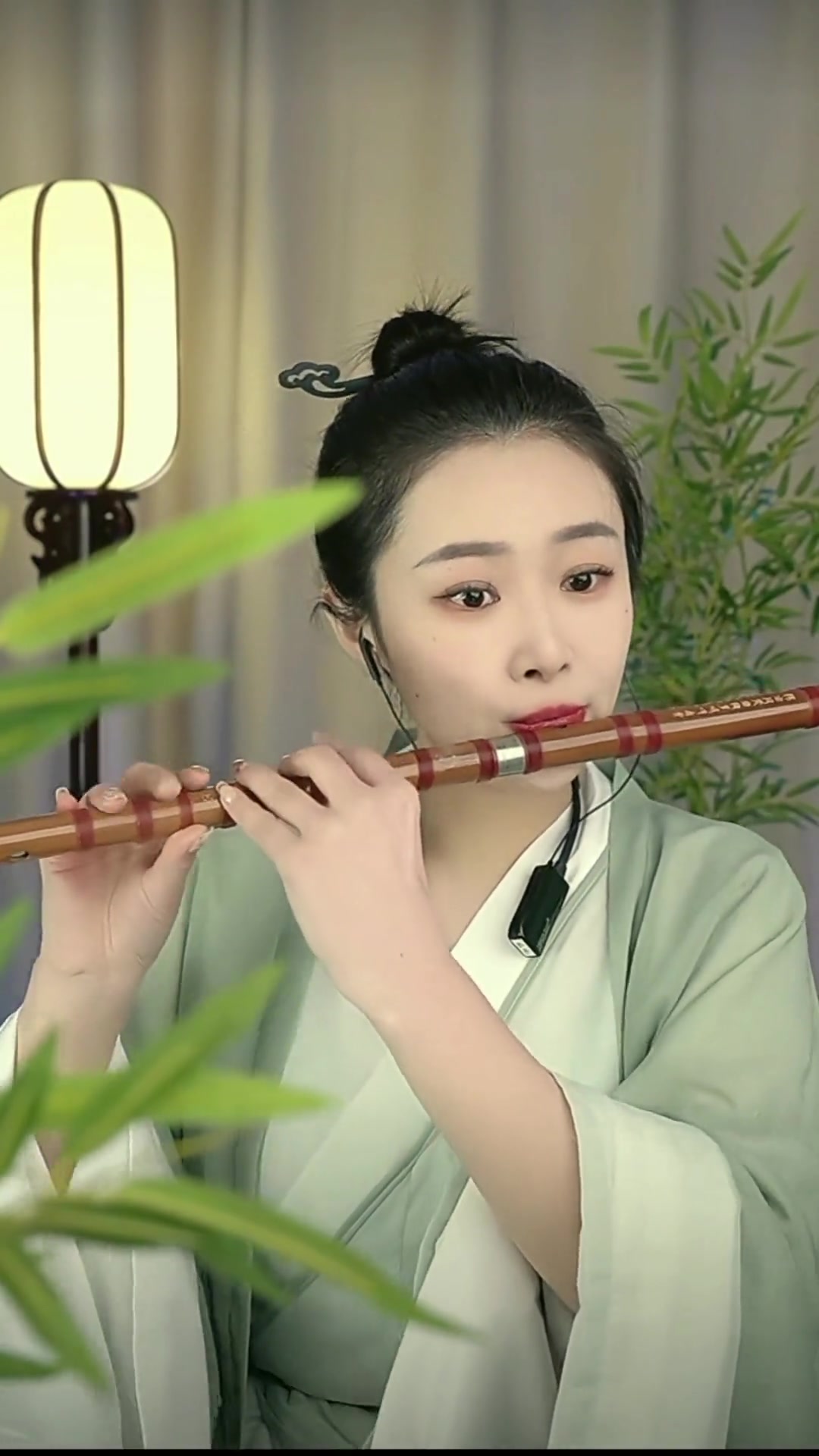 愉悦演奏好春光竹笛完整版e调作2竹笛愉悦弘扬国乐竹笛演奏好春