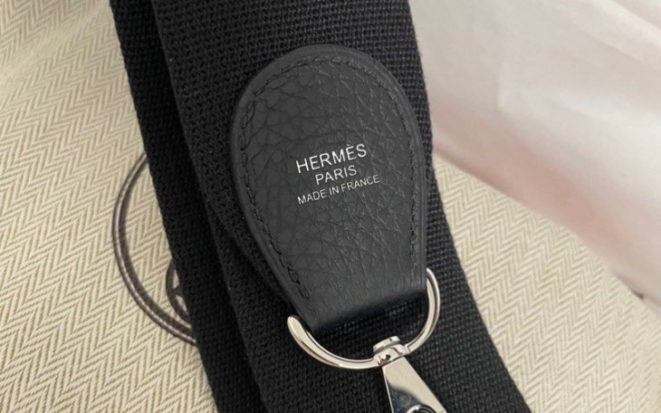 【hermes evelyne 29】黑色銀扣,令人瞩目款式!