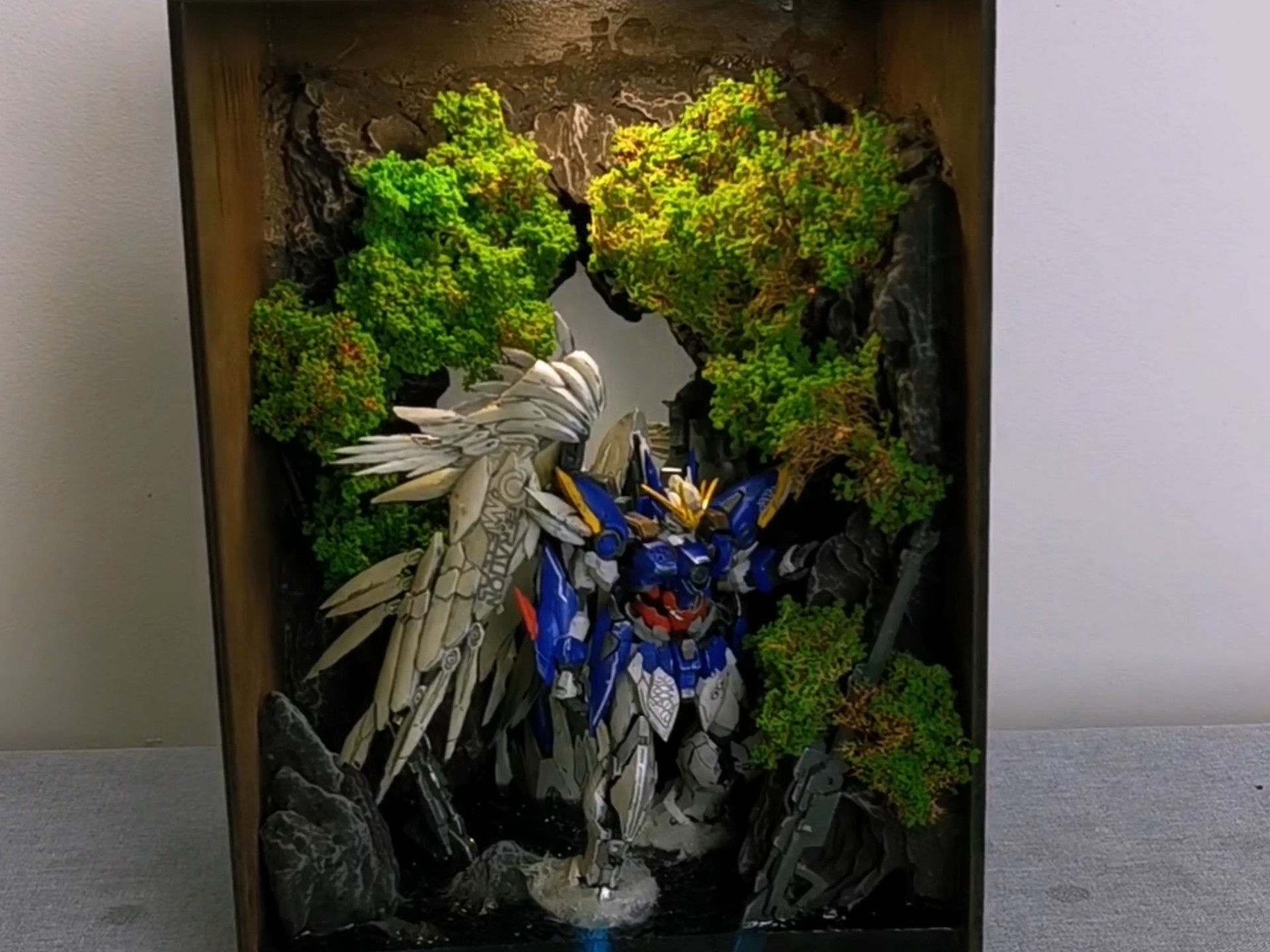 飞翼天使高达模型场景地台手工制作成品