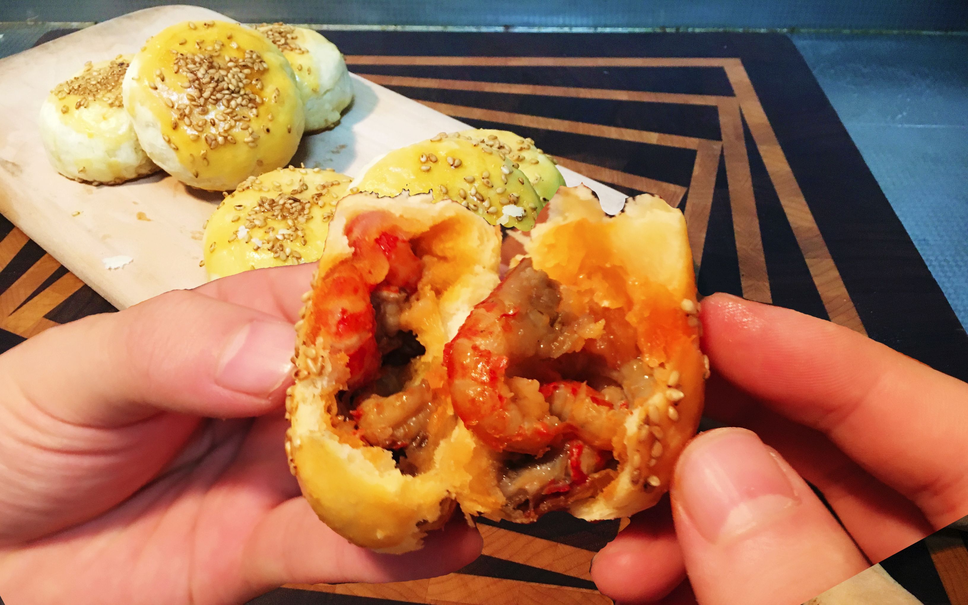 污妖王的厨房:小龙虾月饼