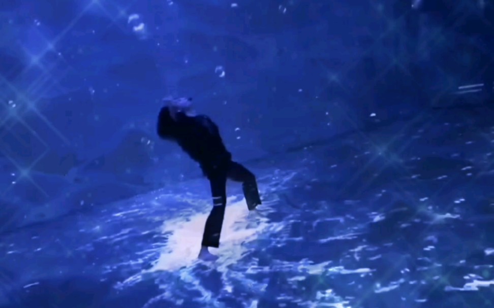 朴智旻坠入深渊的天使即使被锁住双脚也是井底之蛙望尘莫及的