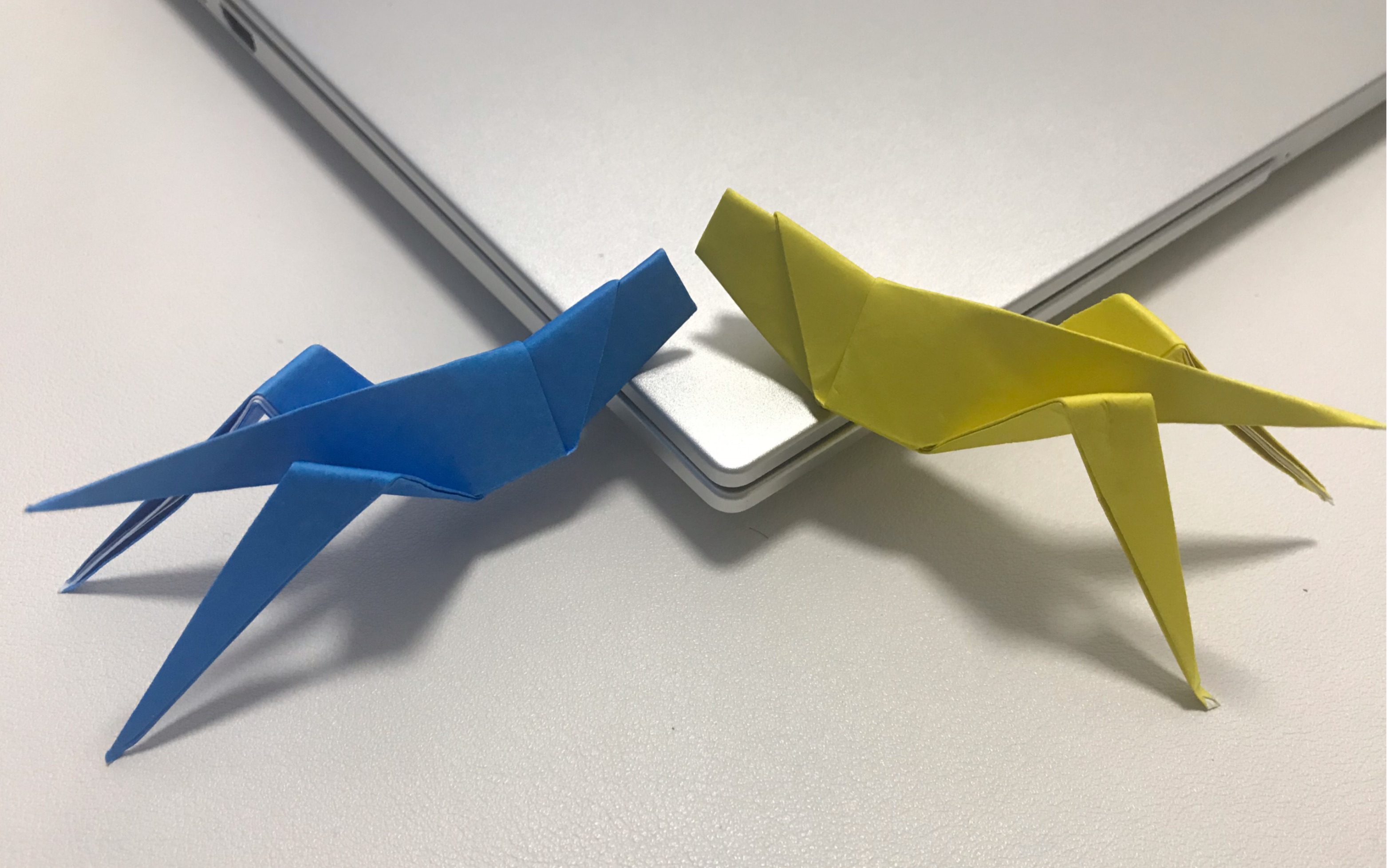 动物折纸:最简单的蚂蚱折纸