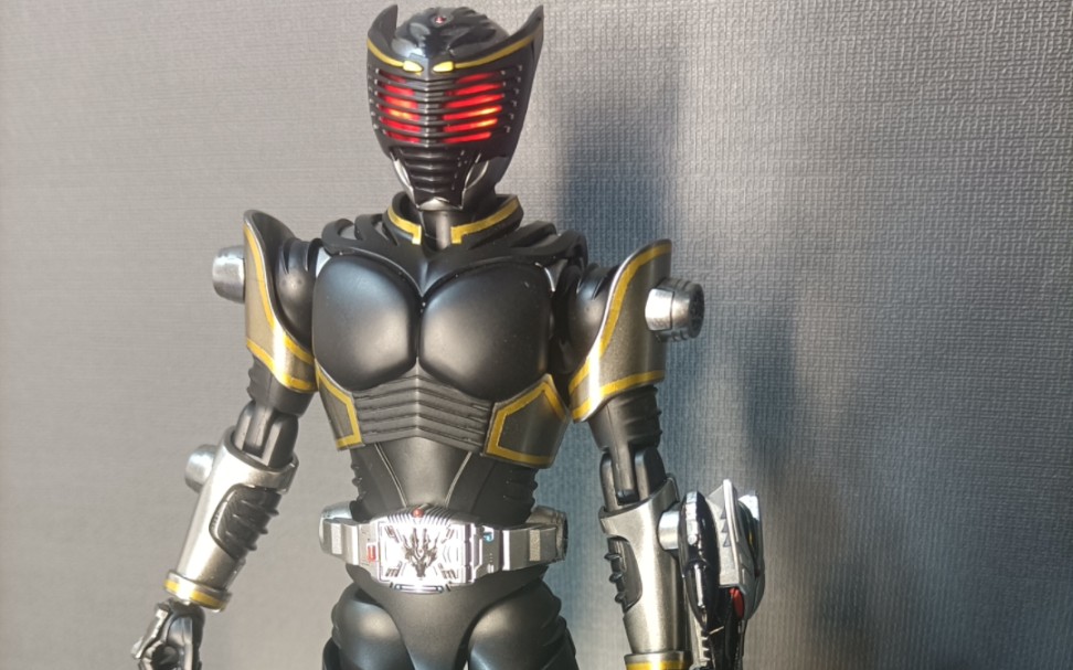 frs假面骑士龙牙喷涂过程分享(撕金线遮盖 组装 装灯教程 成品展示)